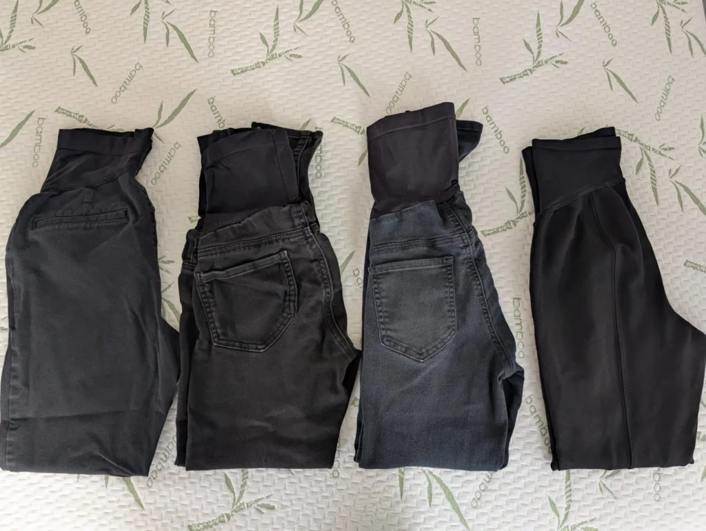 Maternity Clothes Bundle image indicator(2)