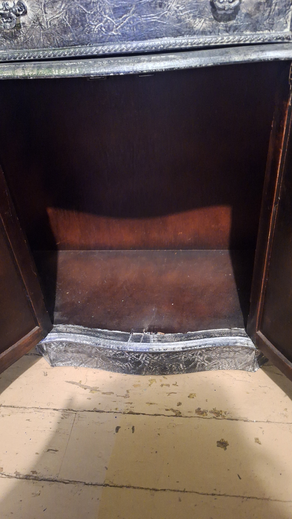 Unique curved cabinet - photo 5