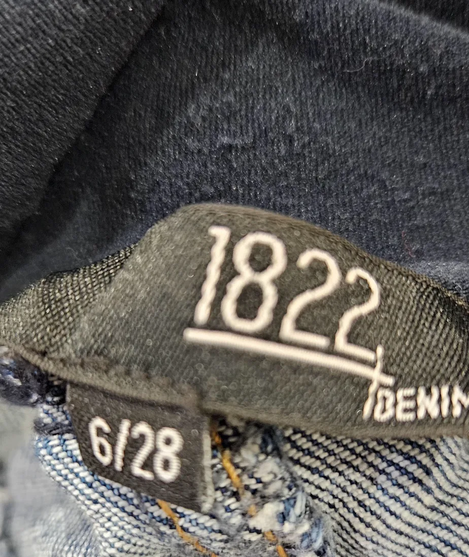 1822 Denim Maternity Jeans - Size 6/28 image indicator(2)