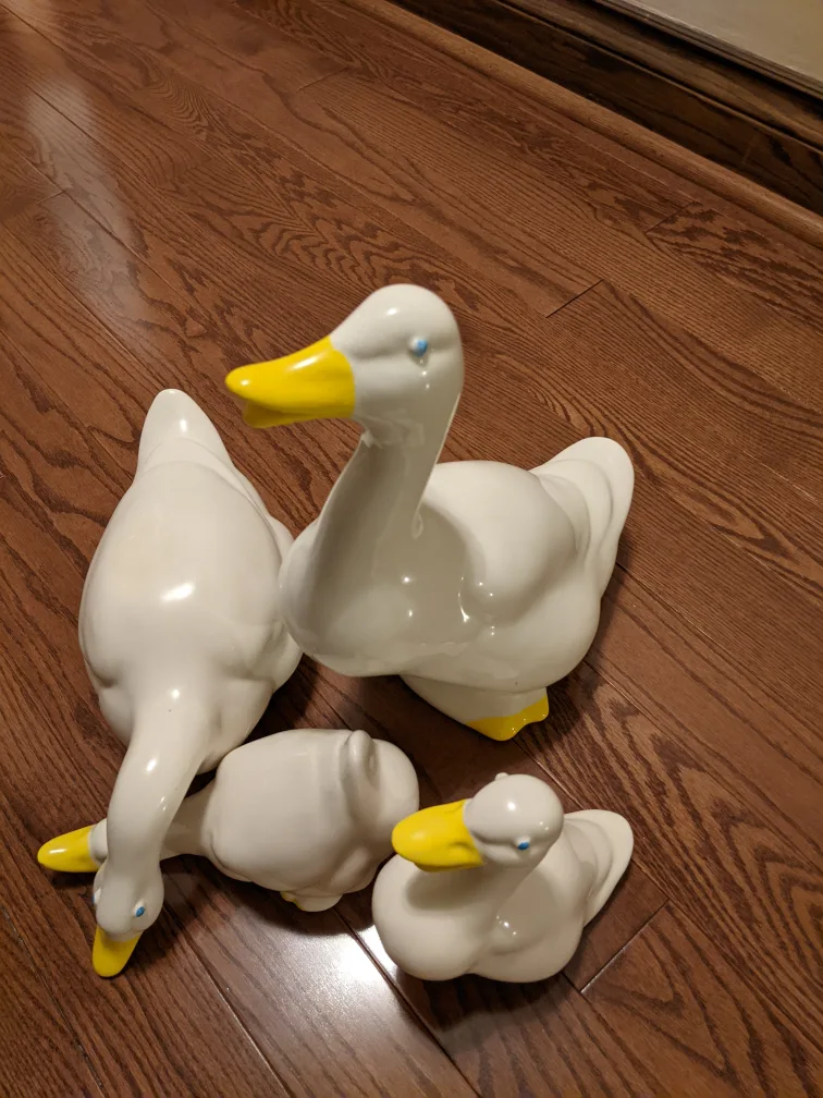 Set of Four Ceramic Goose Figurines image indicator(2)