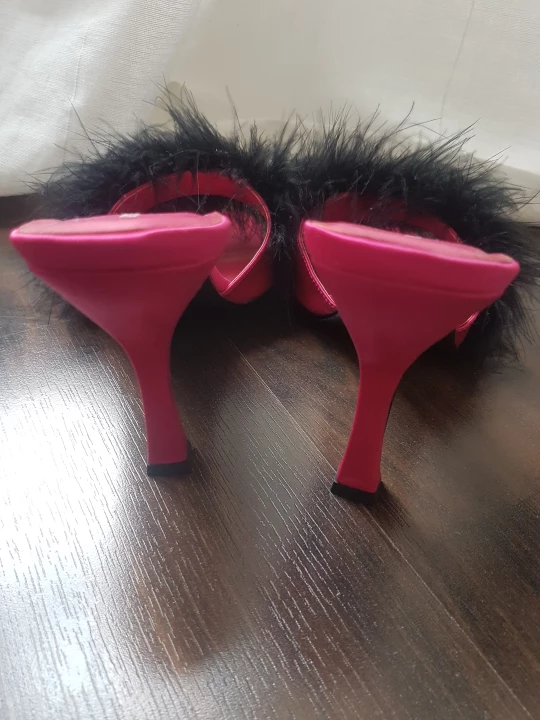 Victoria's Secret Pink Satin Feather Slippers - photo 4