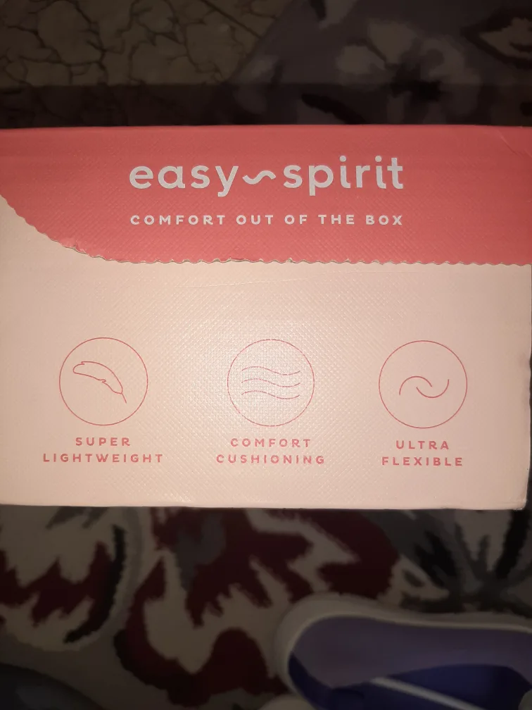 NEW in Box Women's Easy Spirit slip-on , size 7 image indicator(4)