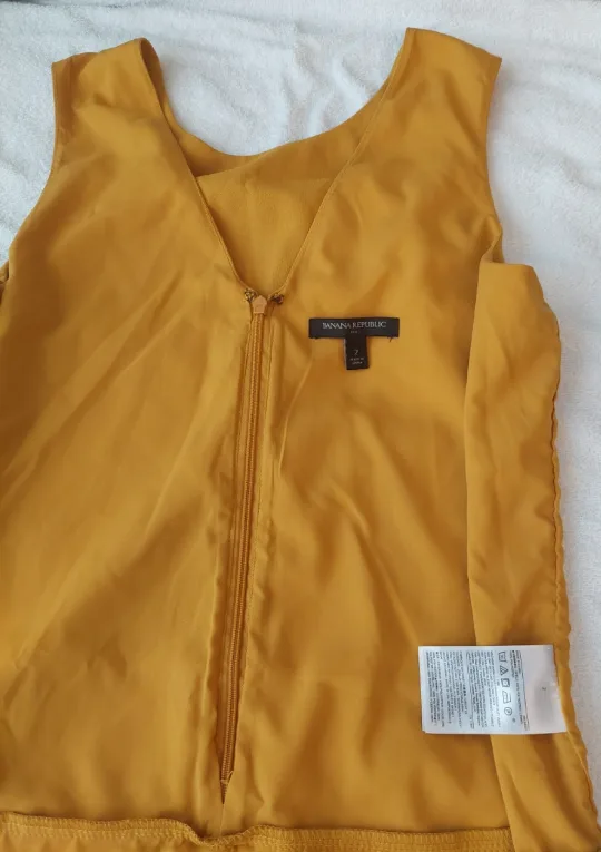 BR Yellow Sleeveless Dress, size 2 image indicator(6)