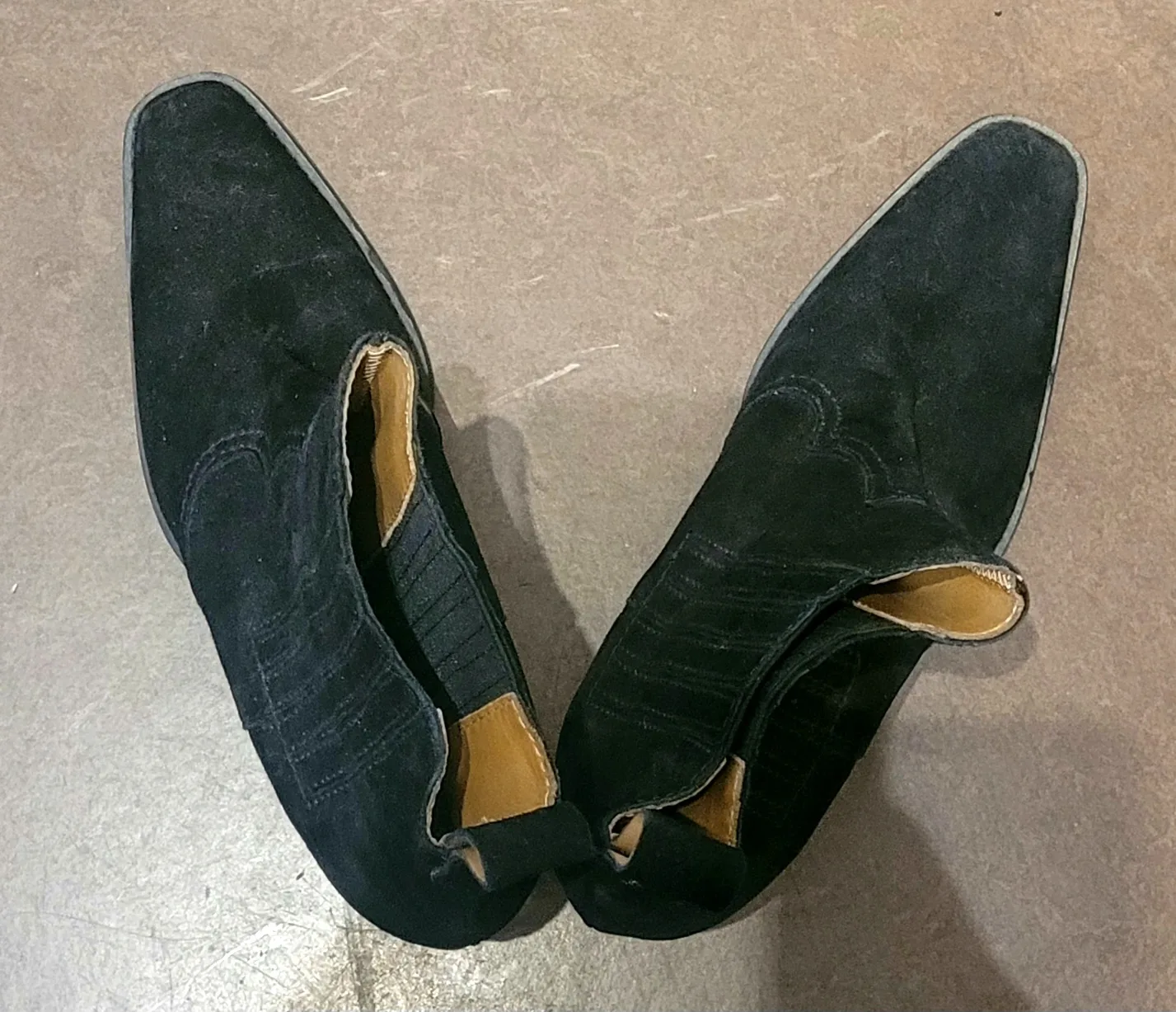 Women Black Suede Western Ankle Boots image indicator(4)