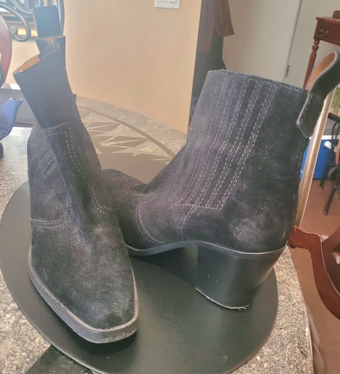 Women Black Suede Western Ankle Boots image indicator(5)