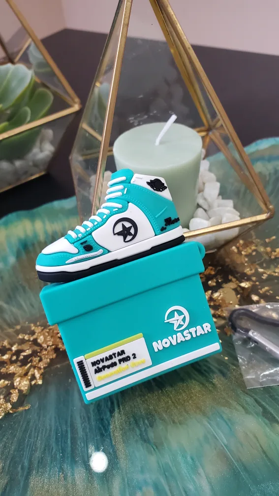 NOVASTAR AirPods Pro 2 Case - Sneaker Design image indicator(2)