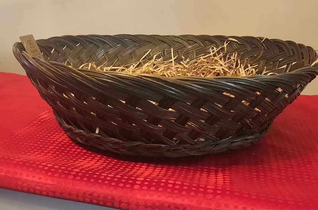 🏆#freecycle-Basket with Entertainment Servingware image indicator(2)