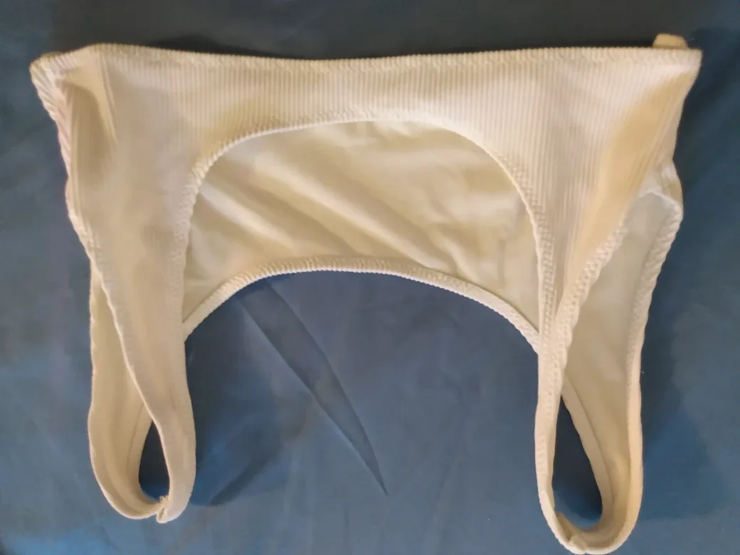 White ribbed bikini top Size XS image indicator(3)