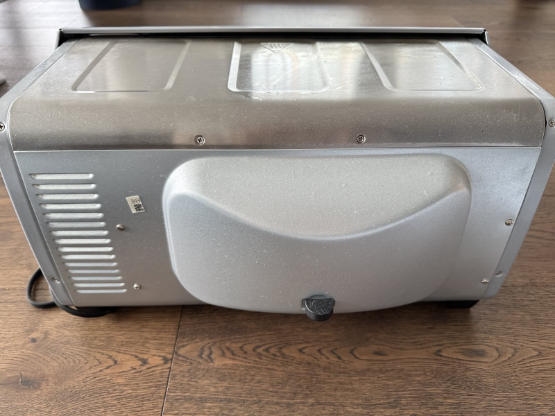 Hamilton Beach EasyReach Toaster Oven - photo 4