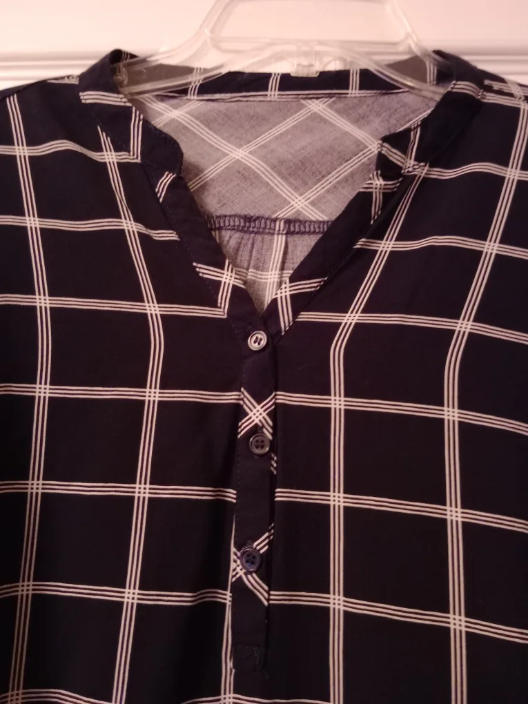 Women's Black and White Checked Blouse - Size XL🧡 image indicator(3)