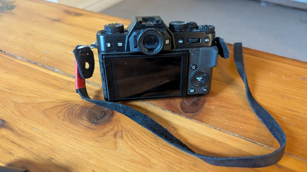 Fujifilm X-T10 Mirrorless Camera with Lens image indicator(3)