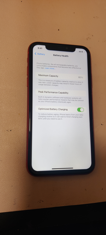 Iphone 11 Red - photo 2