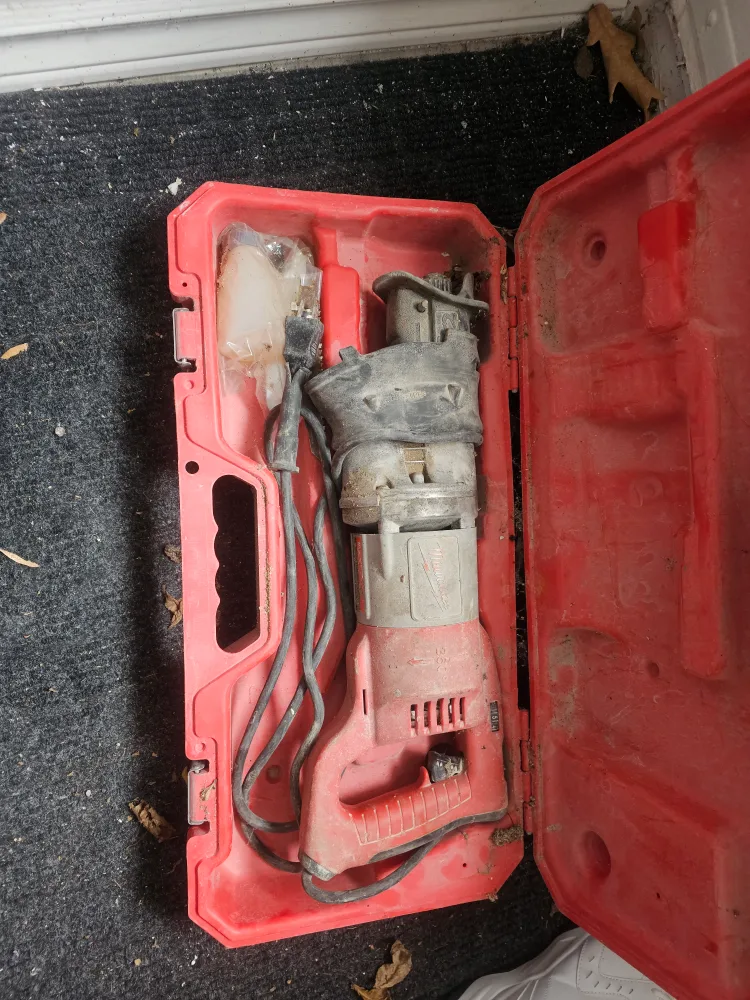 Milwaukee Reciprocating Saw with Case image indicator(2)