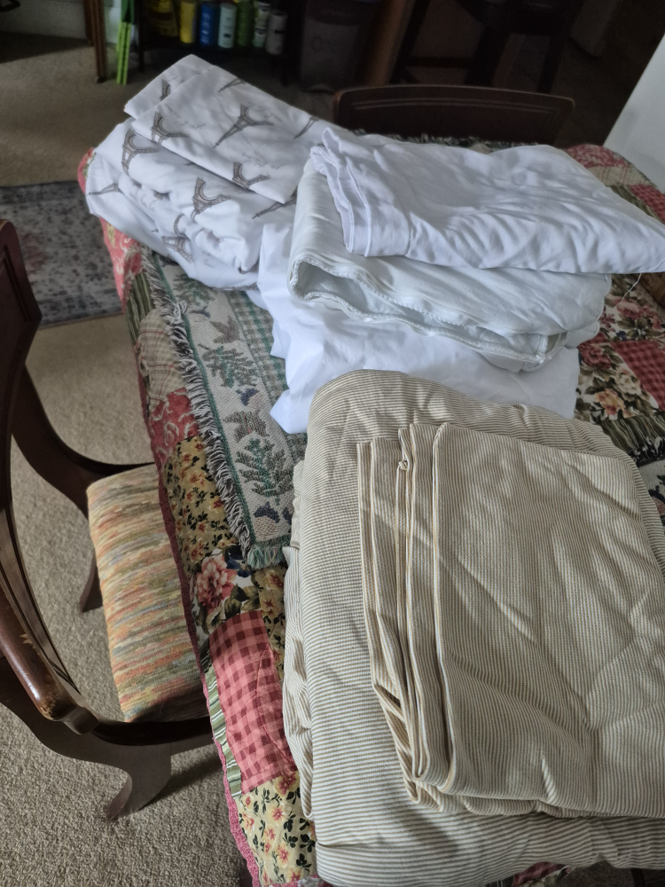 Bundle of Bedding – Twin size - photo 4