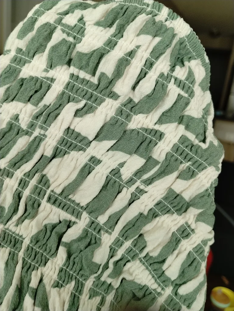 Dynamite G/L Green and White Patterned Smocked Crop Top image indicator(2)