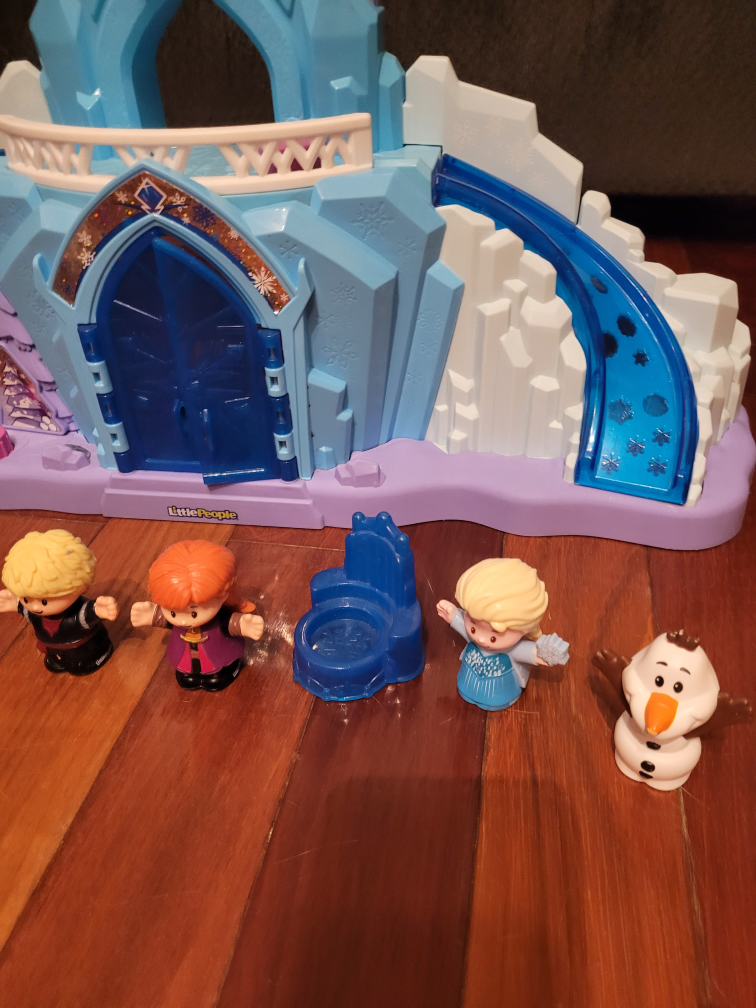 Little People Frozen Ice Castle Playset with Figures - photo 2