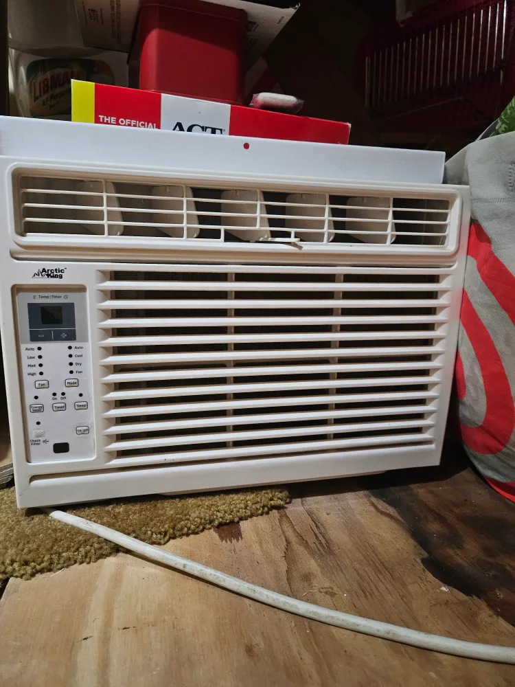 Arctic King Window Air Conditioner 5000 BTU image indicator(2)