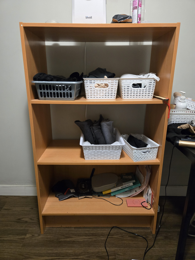 Three-shelf wooden bookcase
