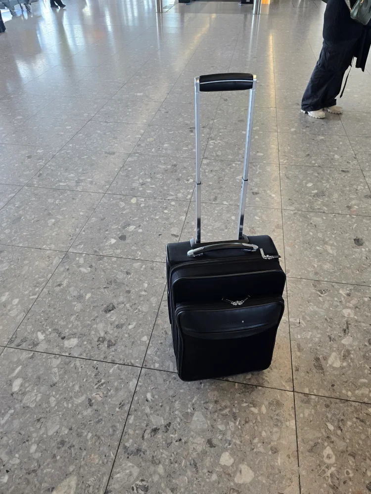 Montblanc Cabin Trolley Suitcase image indicator(7)