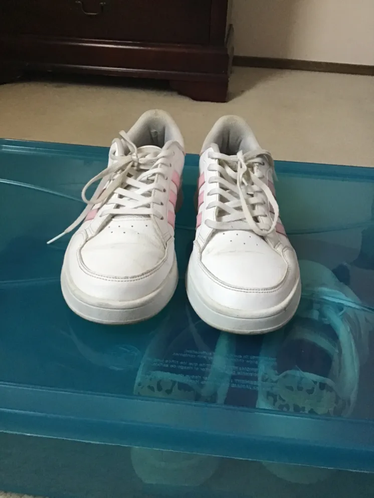 Women’s Adidas Snickers image indicator(2)