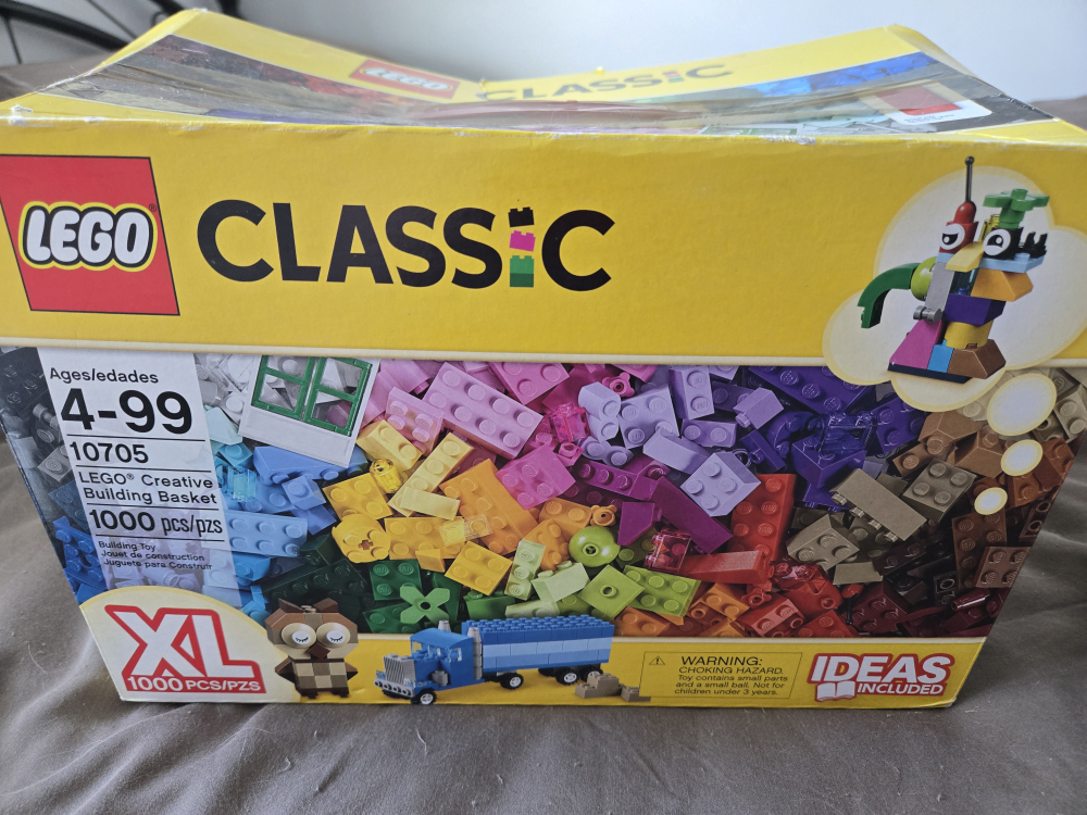 LEGO Classic Creative Building Basket (1000 Pieces)