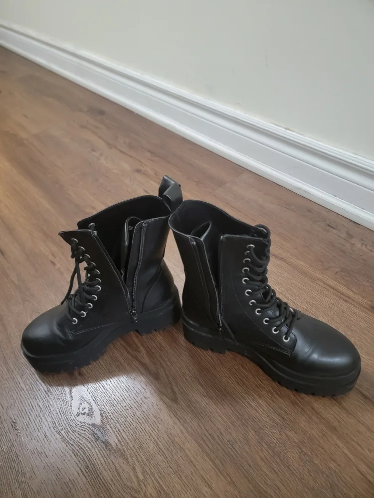 Like New H&M Lace up Boots - final price image indicator(3)