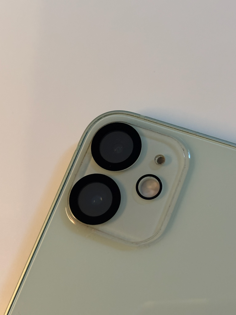 iPhone 12 Green with Case - photo 5