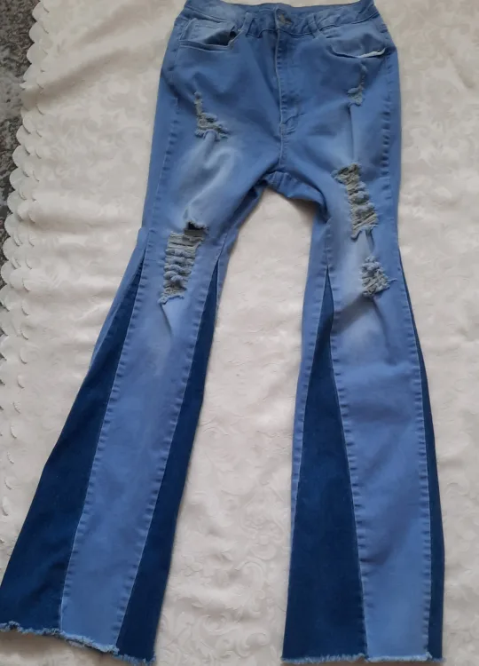 Distressed Two-Tone Bell Bottom Jeans image indicator(3)