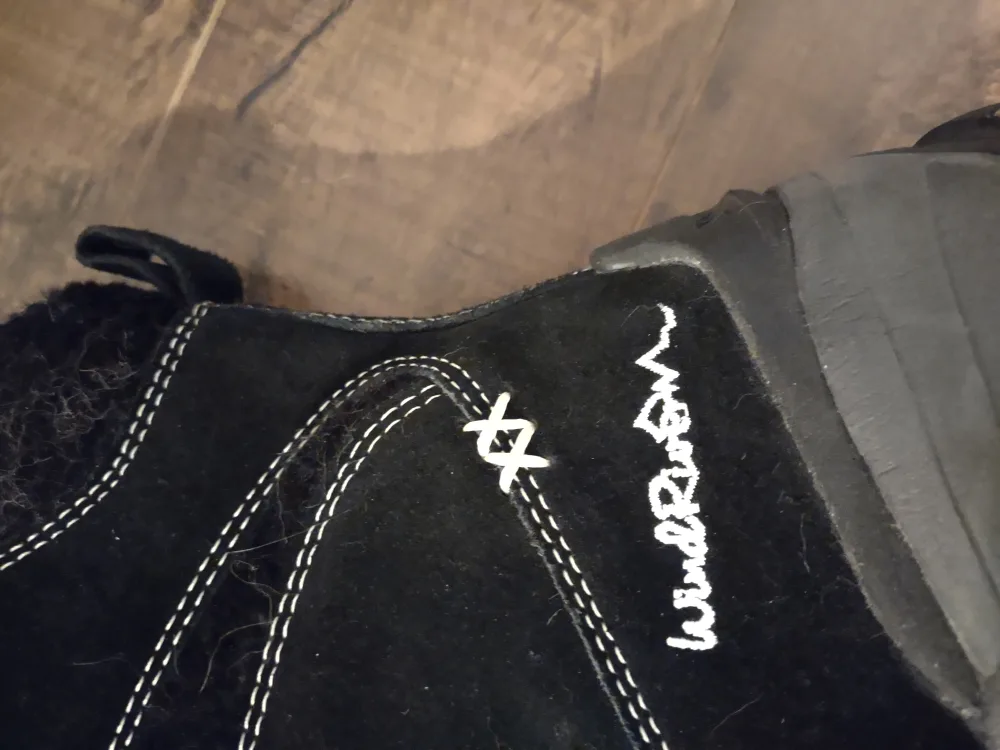 Women's WindRiver Winter Boots Size 9 image indicator(3)