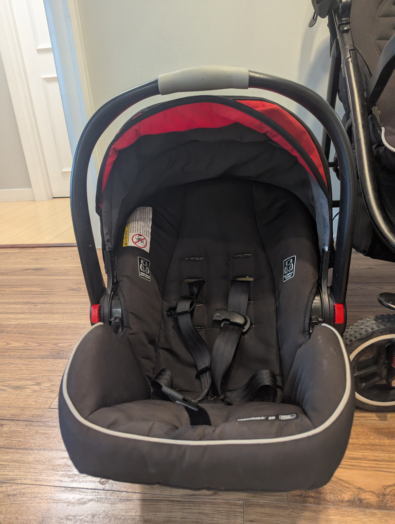 Graco Travel System - photo 2