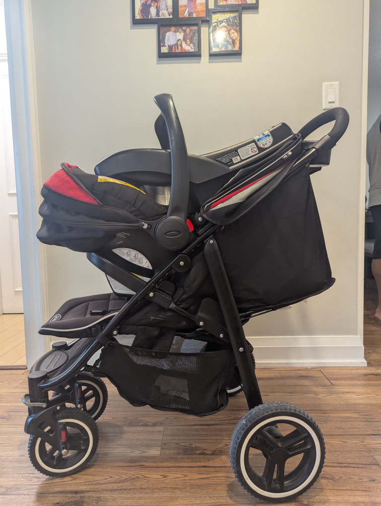 Graco Travel System - photo 3