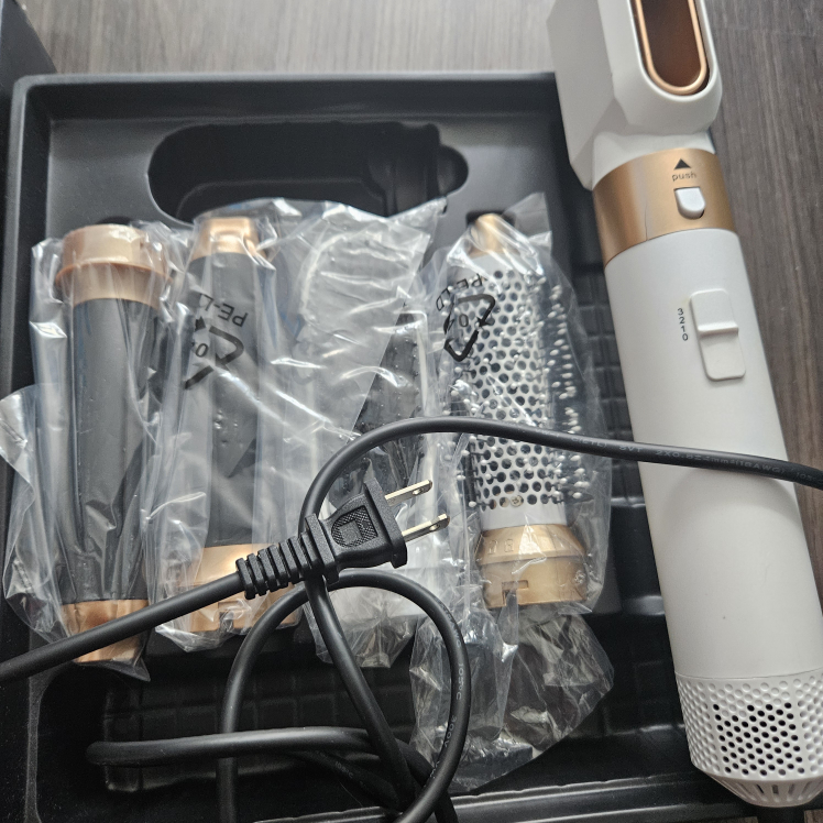 5-in-1 Hair Dryer Brush Set - photo 2