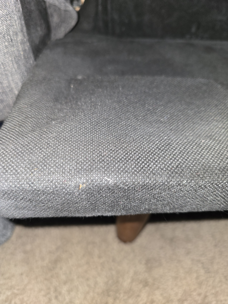 Free sofa (as it is) - photo 4