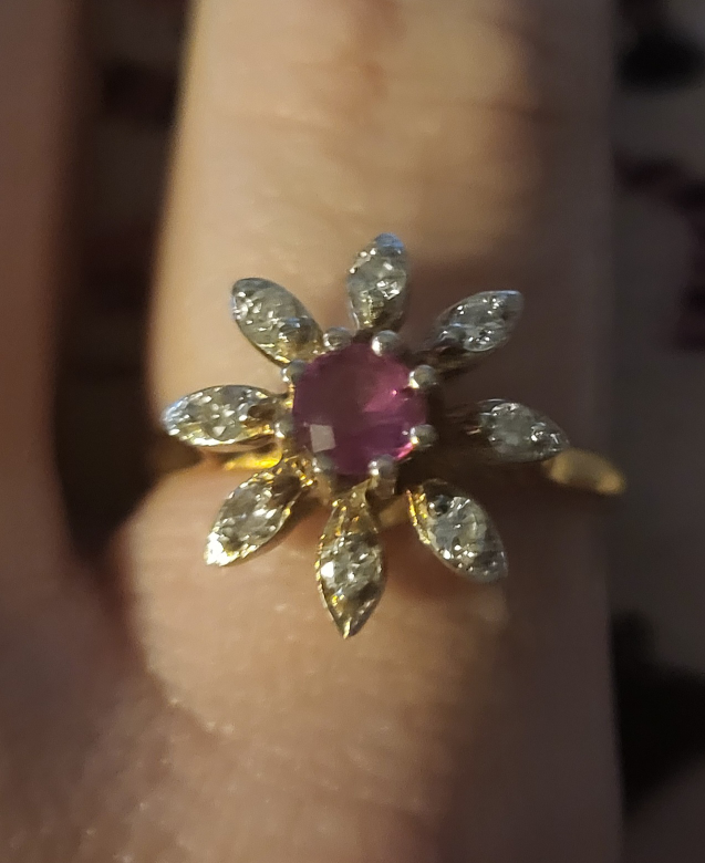 Vintage 14ct Gold Ruby and Diamond Flower Ring