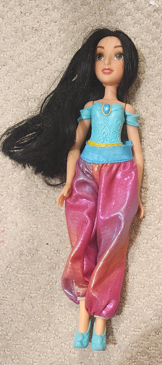 Jasmine (Aladdin) 11" doll #freecycle