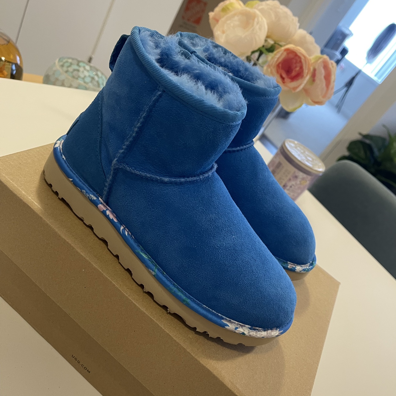 UGG’ Custom Classic Mini -Size 5 - photo 3