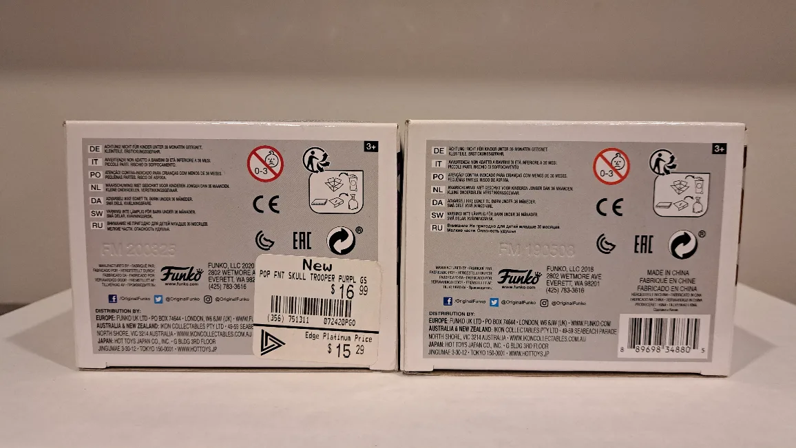 Fortnite Skull Trooper (Purple, EB Exclusive) & Merry Marauder image indicator(6)