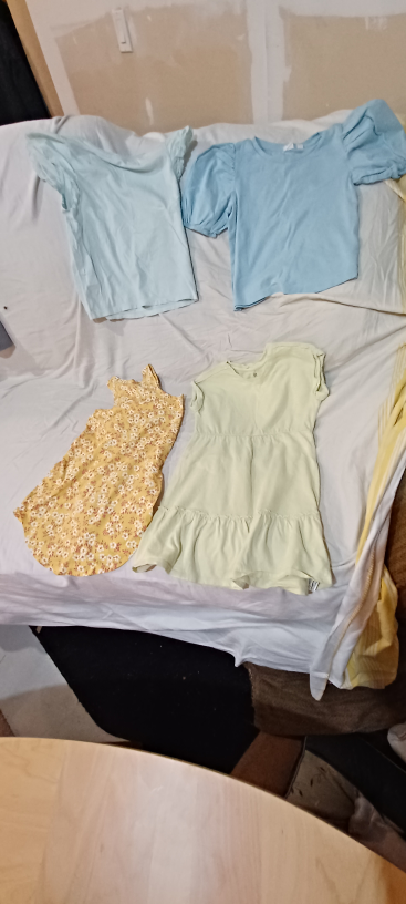 girl and boy clothing bundles. Boy sized 10, Girl sized 5-7. - photo 4