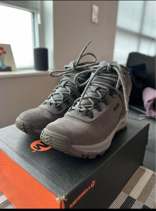 Erie Mid Waterproof - Hiking Boots