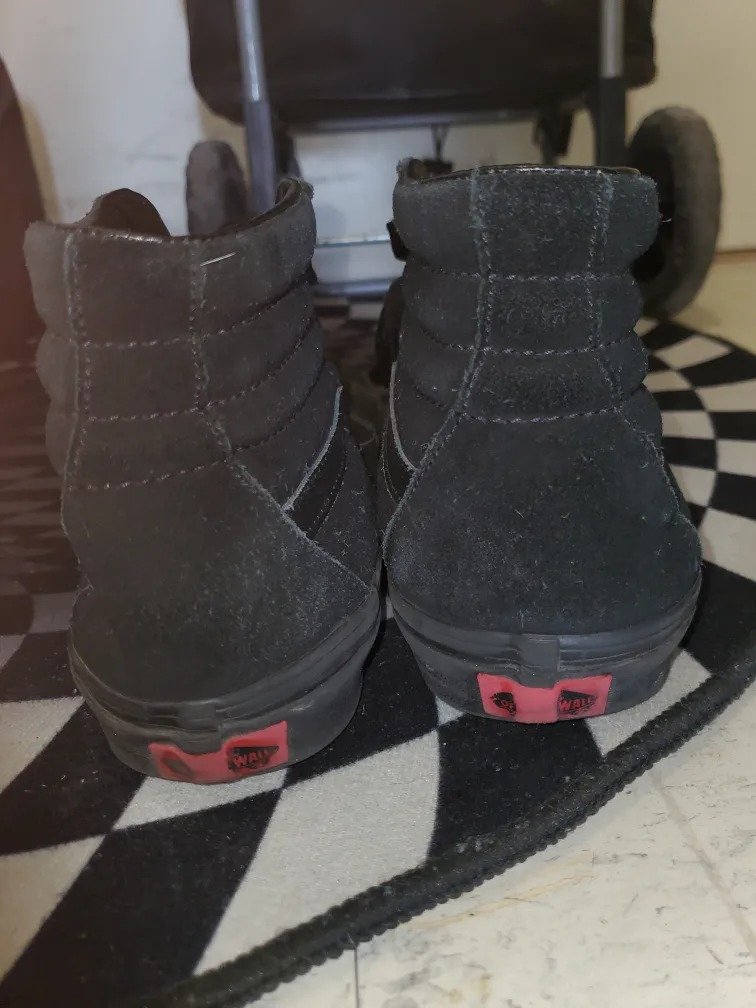 Vans Sk8-Hi Black Suede High-Top Sneakers - Men's 8.5 image indicator(2)