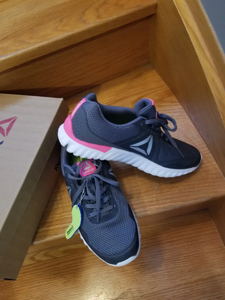 Womens Reebok twistform blaze 3.0 brand new image indicator(3)