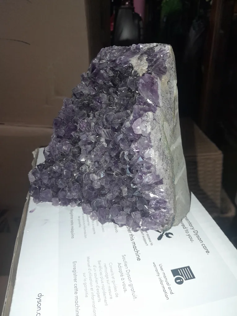 Large Amethyst Geode Cluster image indicator(2)