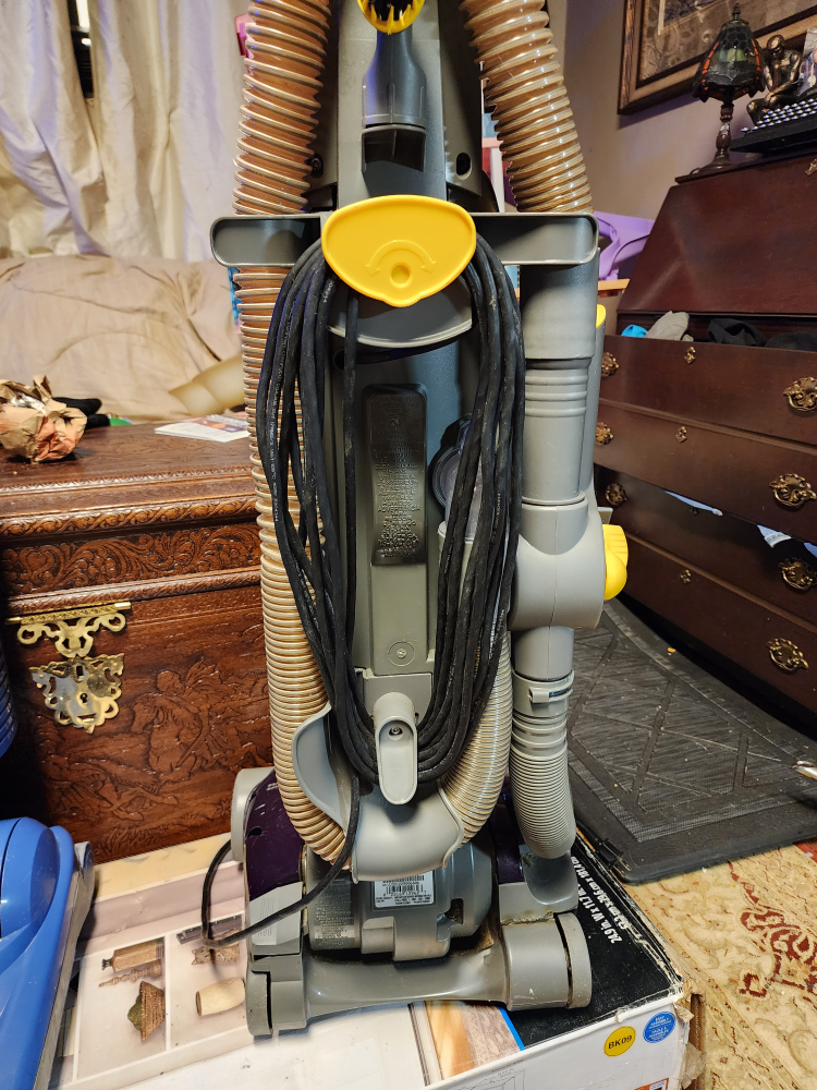 Eureka Pet Expert Upright Vacuum Cleaner - photo 5