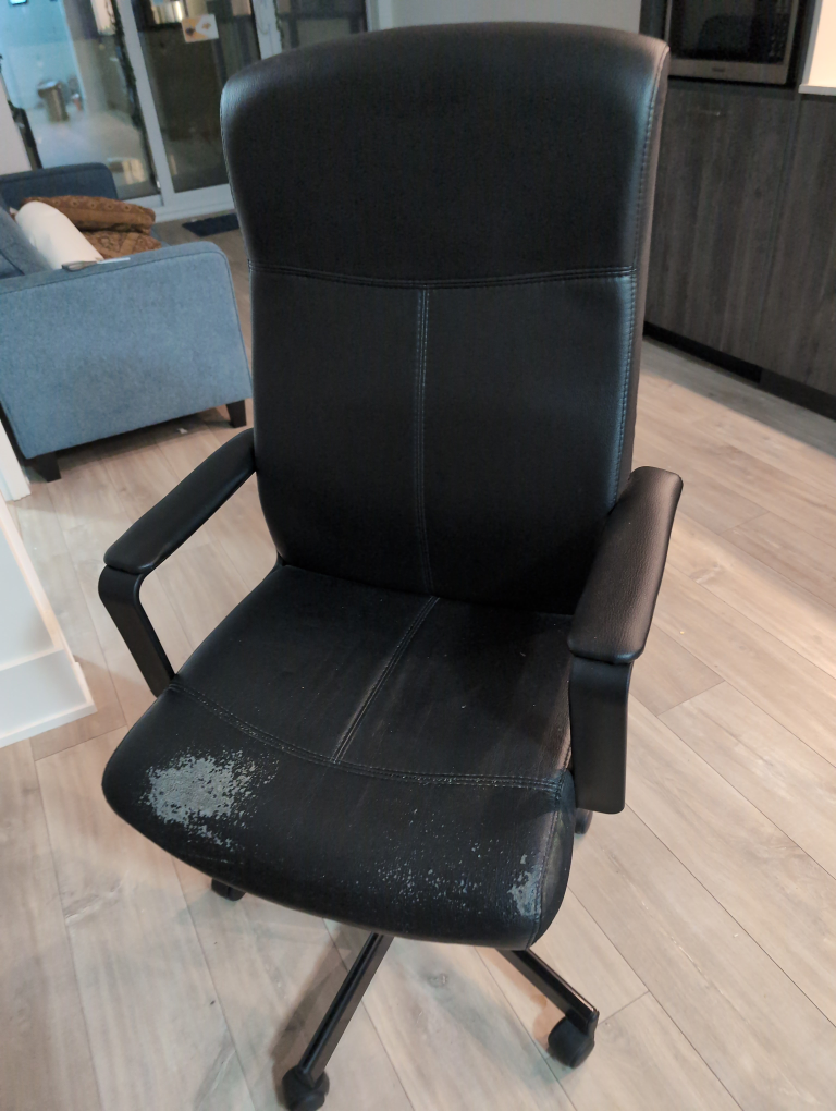 Black Leather Office Chair #freecycle