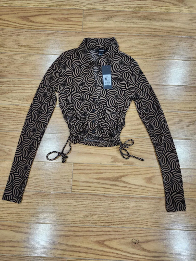 Swirl Print Long Sleeve Button-Up Blouse 🏈 thumbnail