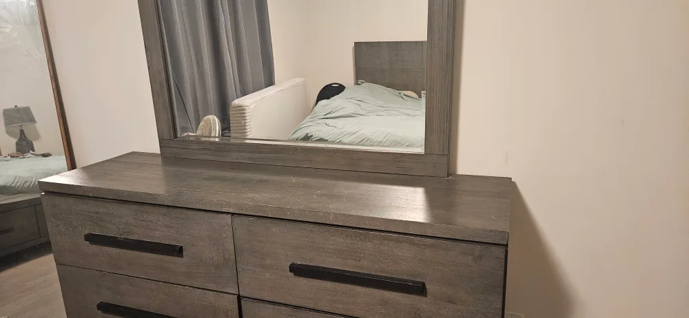 Grey 6-Drawer Dresser with Mirror image indicator(4)