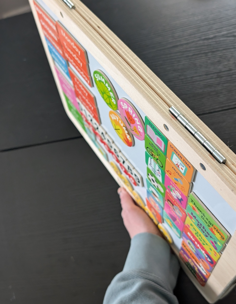 Battat Magnetic Kids Daily Calendar - photo 2
