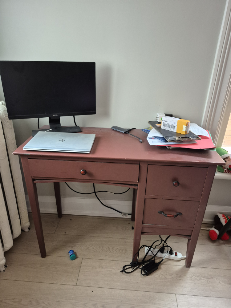 computer table with chair