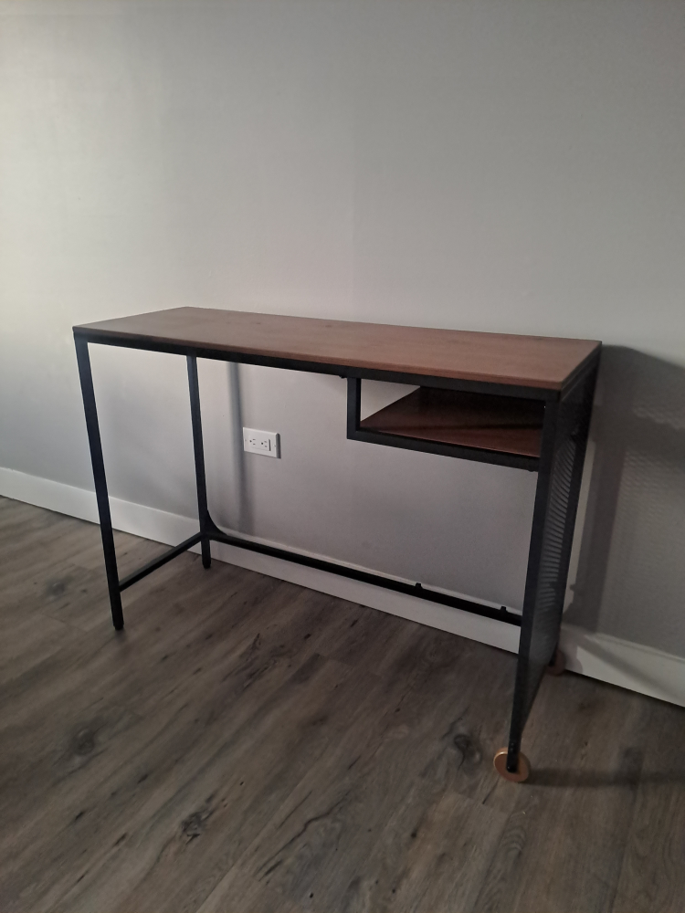 Laptop table/ desk