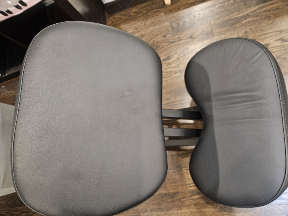 Kneeling Chair - Black Pleather - photo 2